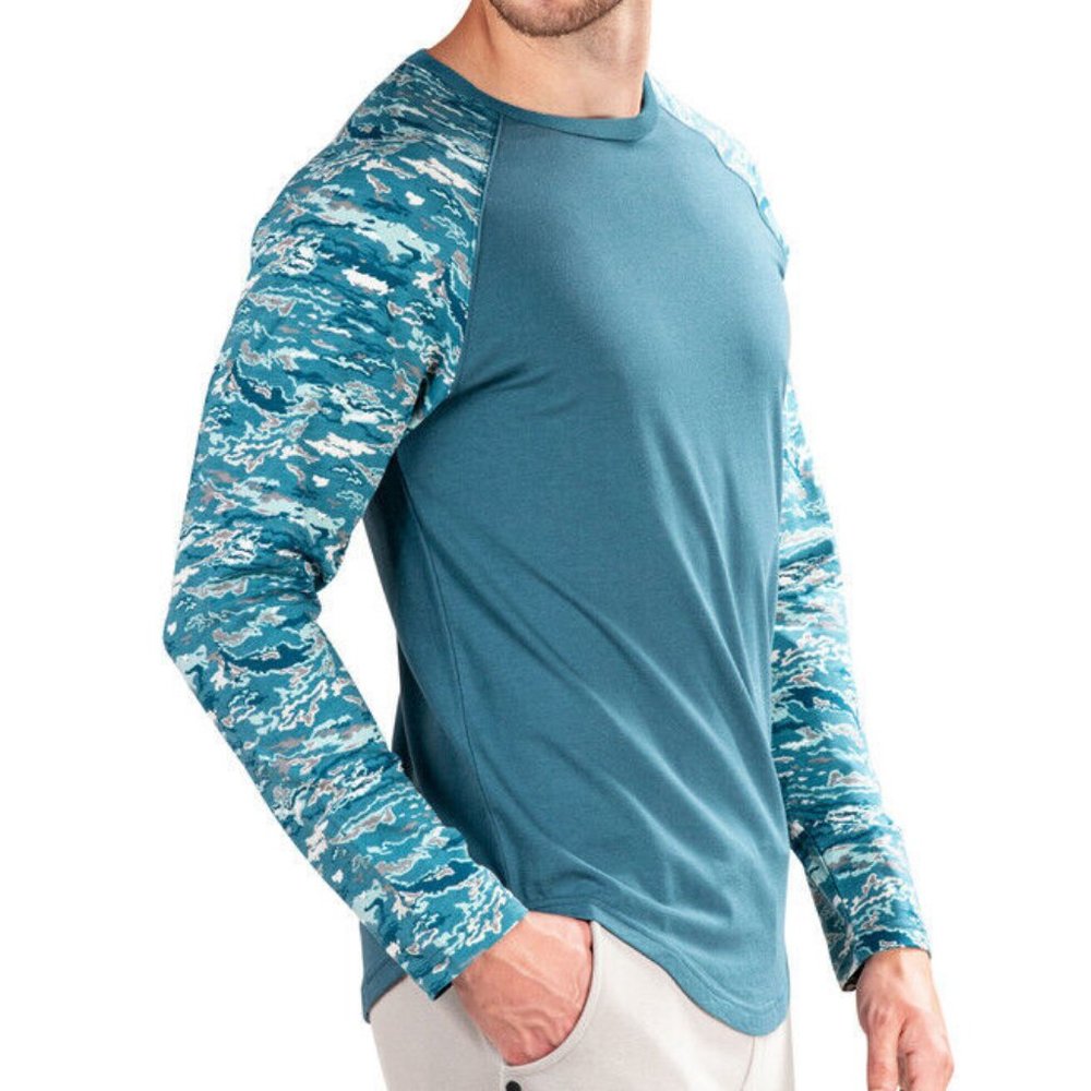 Natori Kaede Men's T-Shirt Oceanic Crest Stargazer Crewneck Long Sleeve NWT
